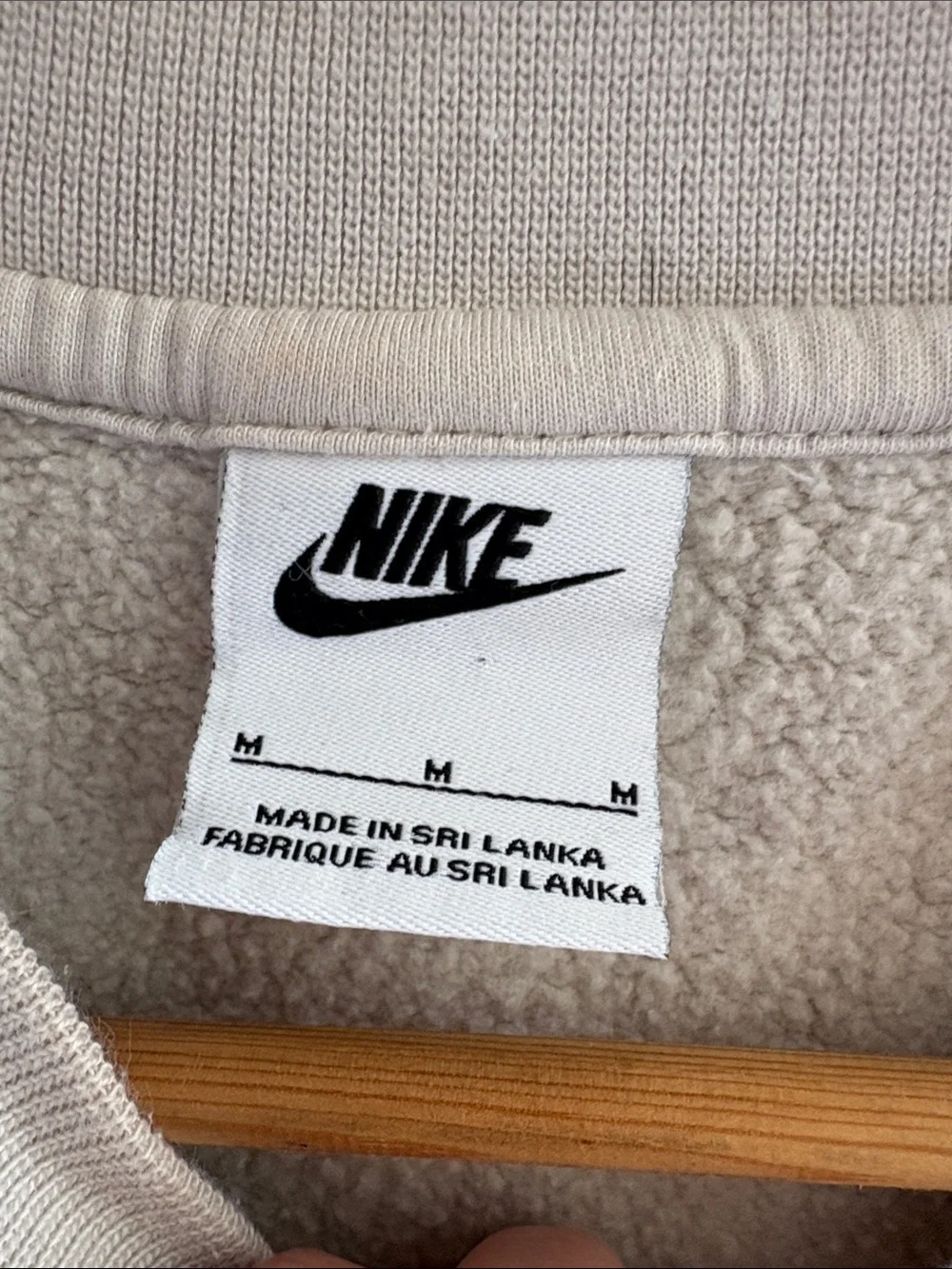 Nike Crewneck Sweatshirt in Light Beige with White Logo - Picture 3 of 6